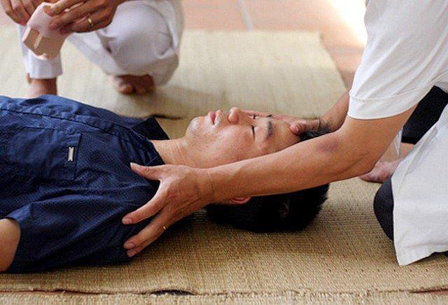 Sơ cứu đột quỵ Đảm bảo an toàn cho bệnh nhân