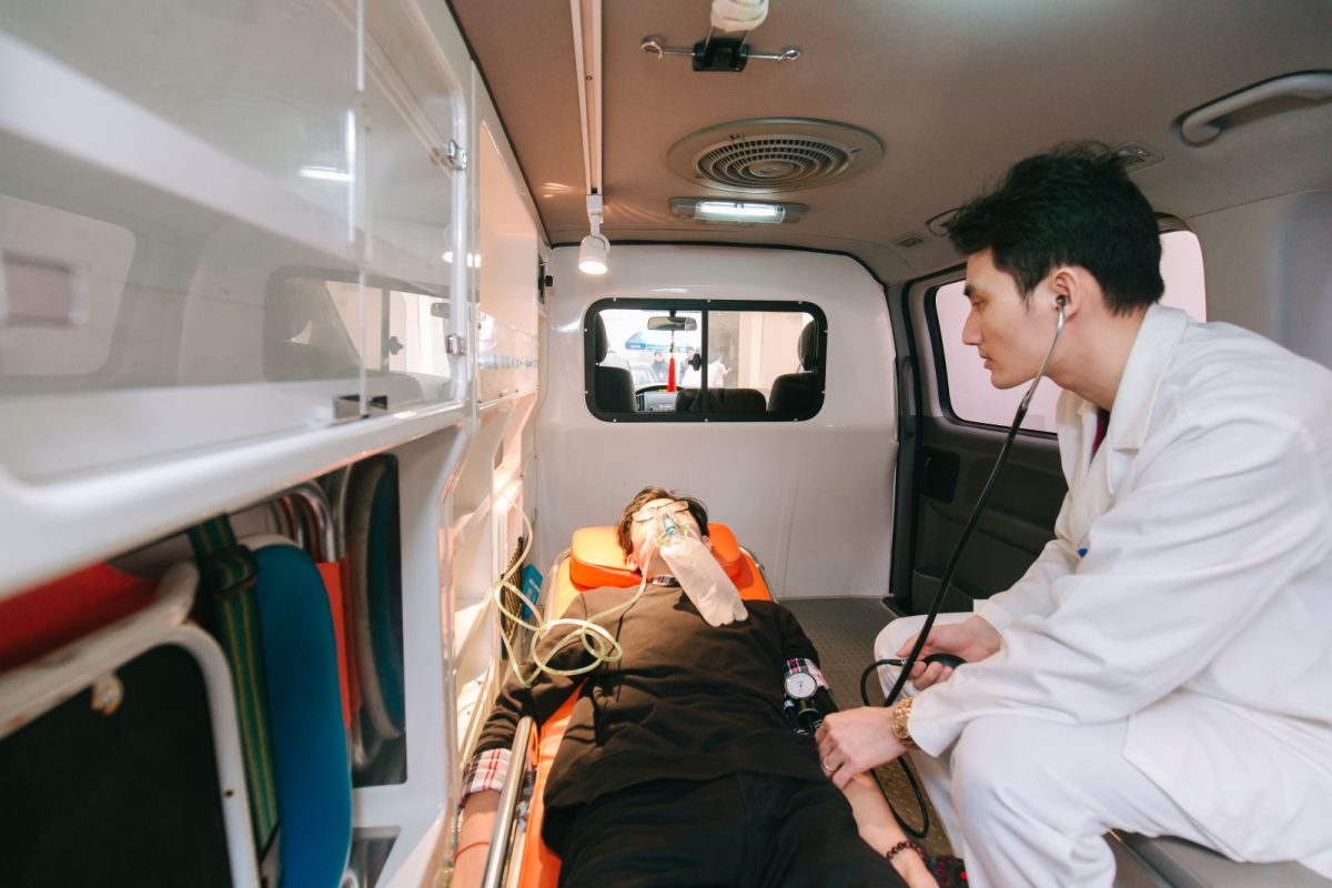 Cung cấp thông tin cho nhân viên y tế