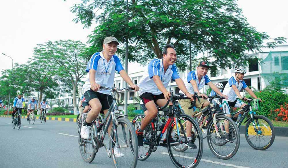 Đạp xe nhẹ nhàng mỗi ngày giúp giảm mỡ máu cao và bảo vệ tim mạch