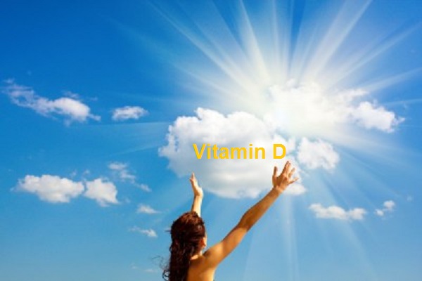 Phơi nắng sáng giúp cơ thể tổng hợp vitamin D