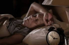 Mất ngủ, lo âu, mỏi mệt ở tuổi trung niên