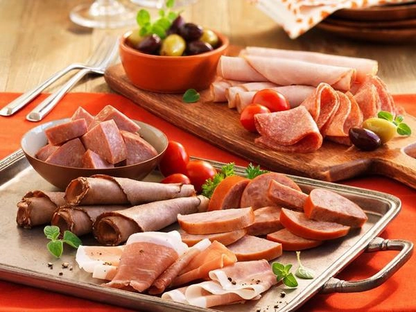 thịt chế biến sẵn không tốt cho người viêm khớp