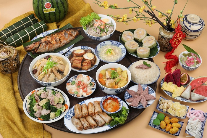 Mâm cỗ Tết nhiều chất béo, muối – nguy cơ gây đột quỵ
