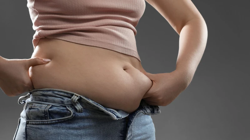 Dấu hiệu kháng insulin:  bụng to