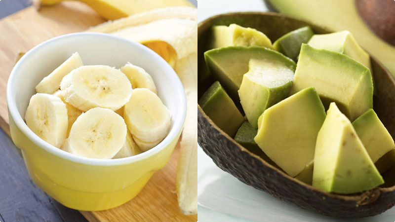 chuối và bơ thực phẩm giàu magie trong bữa ăn của người lớn tuổi