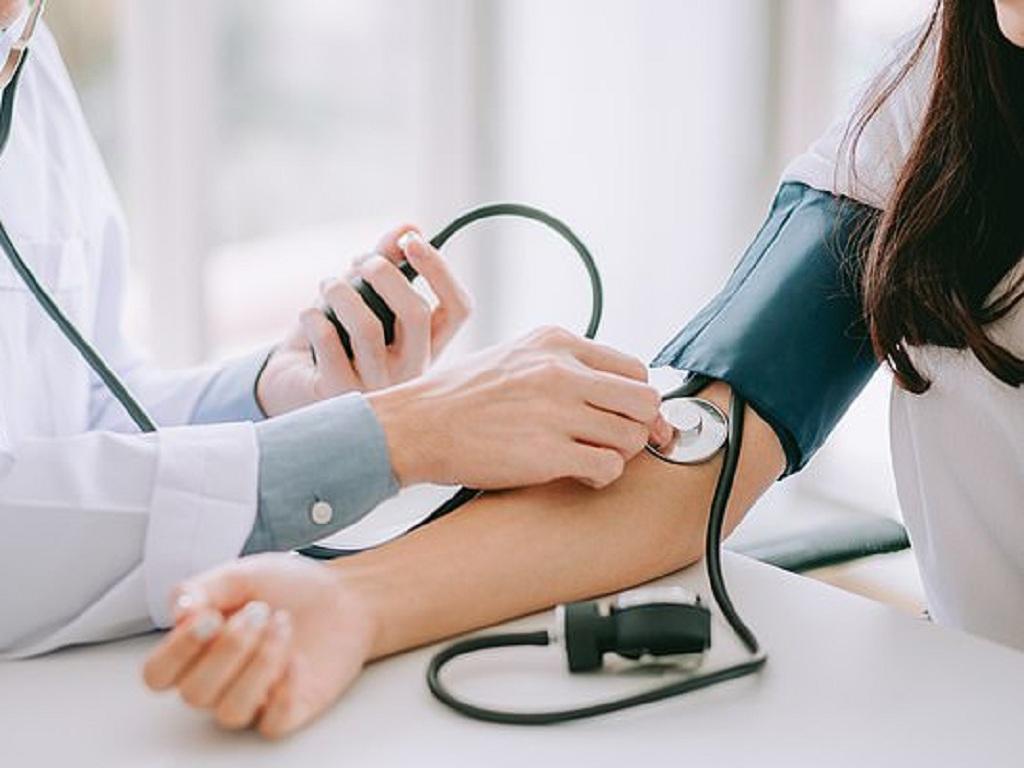 Đo huyết áp đúng cách để hạn chế nguy cơ nhồi máu cơ tim 